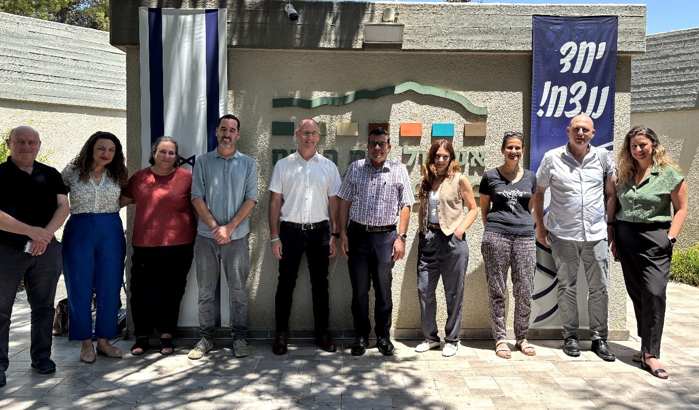 נציגי המכללה בביקור באשכול בית הכרם