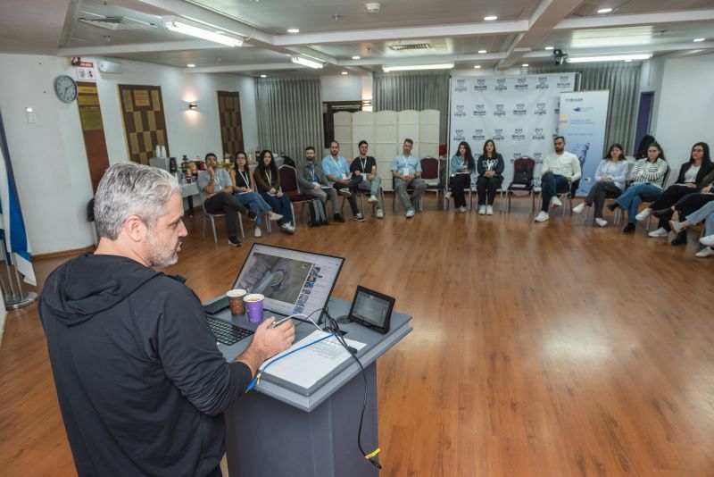 בני נופך, מרצה בפני הסטודנטים להנדסת ביוטכנולוגיה מטעם ארגון פודטק-ניישן