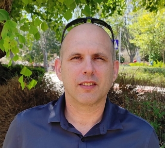 Dr. Nadav Badrian